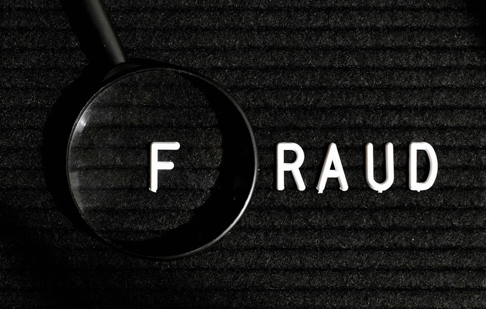 INNOVATIVE APPROACH TO IMPLEMENTING A FRAUD DETECTION SYSTEM IN A COMMERCIAL BANK EARNED ANALYTICS DATA FACTORY THE MOST RELIABLE PARTNER AWARD
